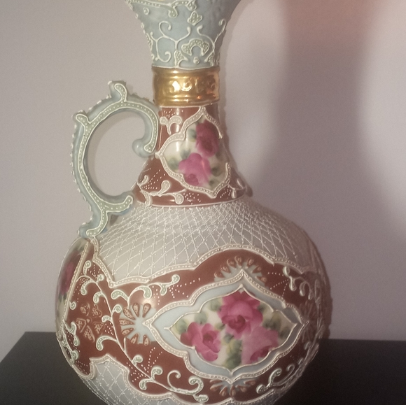 This breathtaking NipponHand Painted Moriage Pitcher is beautiful. - Picture 14 of 15
